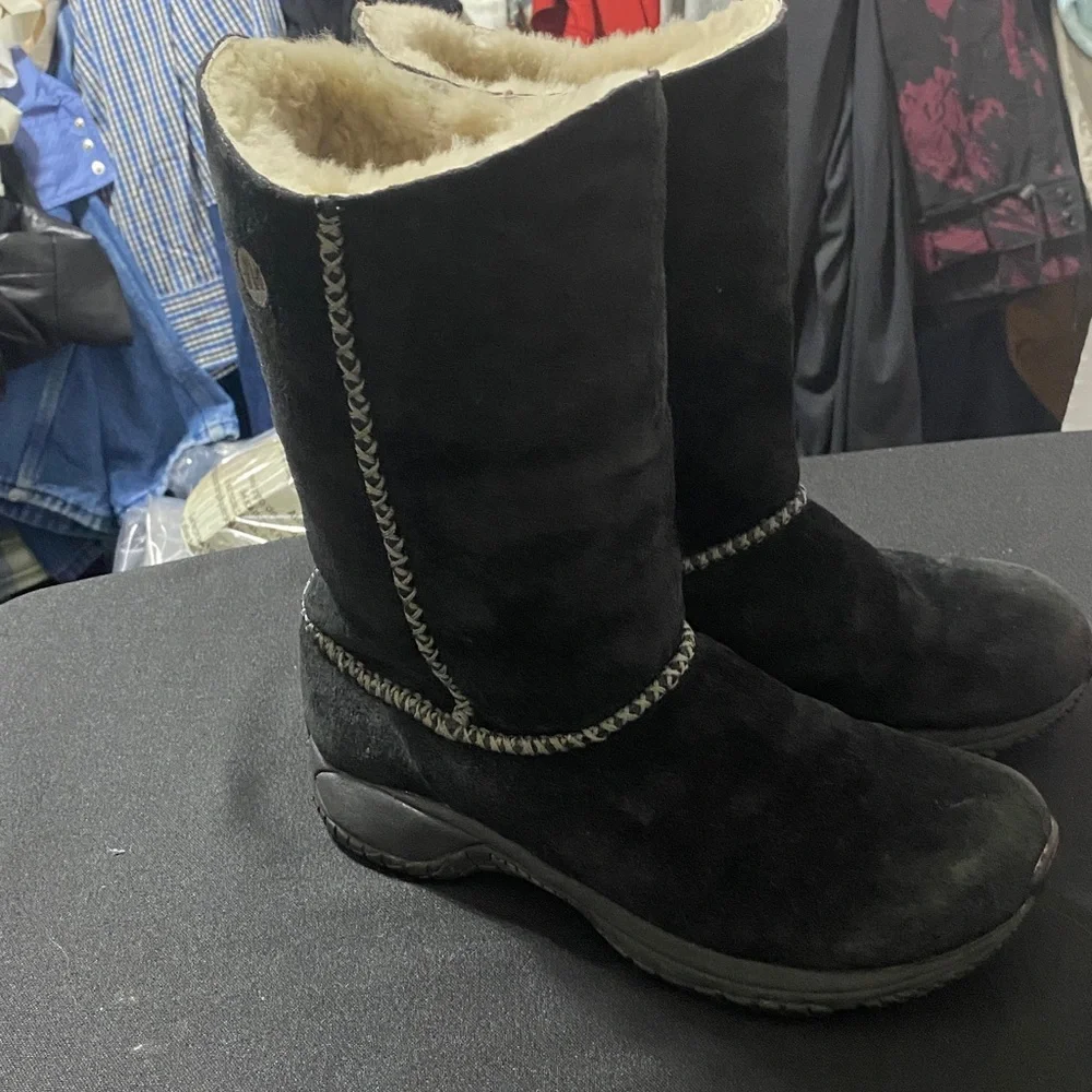 MERRELL ENCORE STITCH HIGH BLACK BOOT WO SIZE 7 SUEDE FAUX FUR LINED EUC‎ CLEAN